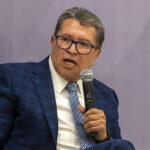 Pide Monreal que jóvenes empiecen a formarse en lo público