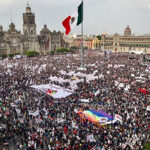 Aniversario de la Expropiación Petrolera, sin argumentos para celebrar; 500 mil acarreados llenaron el zócalo