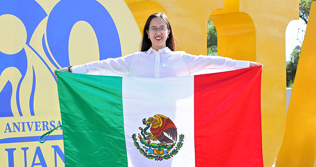 Compite estudiante de la UANL en Olimpiada Internacional de Biología