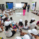 Aprenden niños conceptos clave relacionados con la sostenibilidad y la ecología
