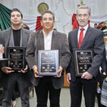 Entrega Congreso de NL medalla de honor Fray Servando Teresa de Mier