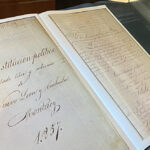 Exhibe Museo de Palacio las Constituciones de NL