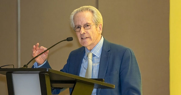 Propone reformar sistemas democráticos para llegar a acuerdos en AL