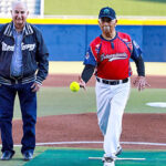 Reconoce Sultanes Femenil la pasión por el Softbol de Héctor S. Maldonado