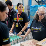 Entrega comunidad UDEM donativo para familias del sur de NL