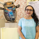Muestra Mónica Oviedo su magia para crear cartonería viva