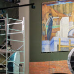 Revisan estado de conservación del mural ‘Alegoría de la Producción’ de Fermín Revueltas en el Centro de las Artes