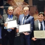 Galardona UANL a egresados de FCFM por su excelencia profesional