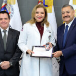 Distinguen trayectoria de docentes de la Facultad de Medicina