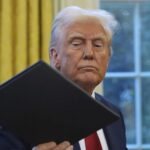 Insiste Trump en imponer 25 por ciento aranceles a México y Canadá