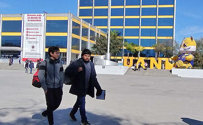 Regresan a clases más de 200 mil alumnos de la UANL