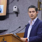 Presentan iniciativa contra uso exagerado de luces en patrullas