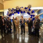 Inaugura Adrián de la Garza oficina de empresa financiera internacional