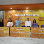 Entrega Sección 21 premios a ganadores del Sorteo del Día del Maestro 2025