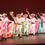 Muestran gran fuerza escénica en el mitote folklórico