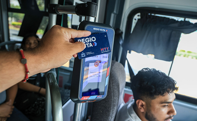 Invita Monterrey a tramitar la tarjeta de la Regio Ruta