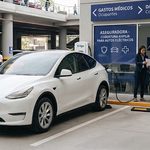 Aumenta el número de vehículos híbridos y eléctricos asegurados en México
