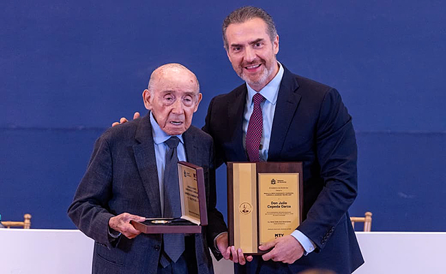 Reconoce Monterrey trayectoria empresarial de Julio Cepeda