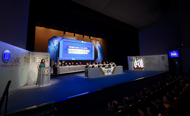 Entregan Premio de Investigación UANL 2026 a la excelencia científica